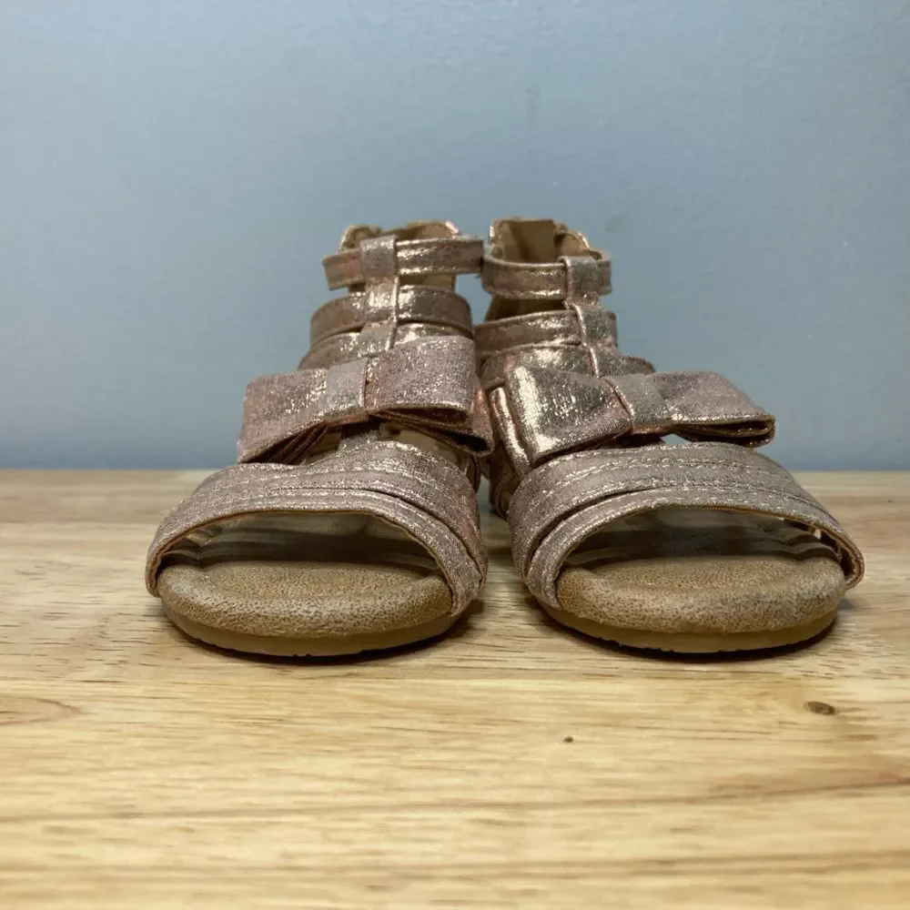 Tahari Baby ‘Skylar’ Gladiator Style Sandal, Metallic Rose Gold Toddler Size 5